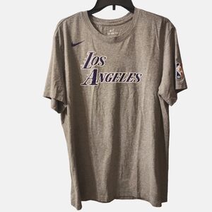 The Nike Tee  Los Angeles NBA Gray T-Shirt Size L